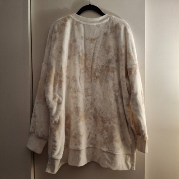 SO Women's Cream, Tan, And Gray Super Soft Oversized Casual Sweatshirt - Picture 2 of 7